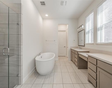 8075 Sunflower Lane - Photo Thumbnail 15