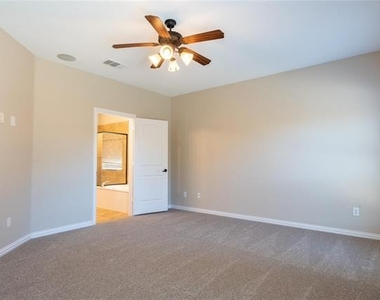 1609 Clearwater Drive - Photo Thumbnail 9