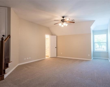 1609 Clearwater Drive - Photo Thumbnail 12