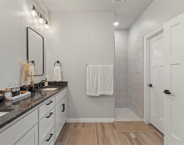 616 Charlotte Lane - Photo Thumbnail 16