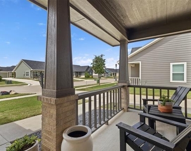 616 Charlotte Lane - Photo Thumbnail 1