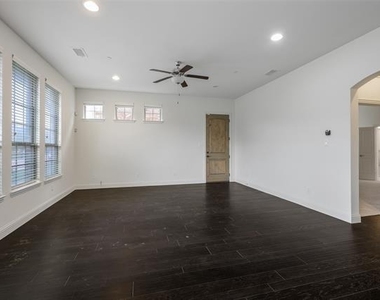 4683 Rhett Lane - Photo Thumbnail 3