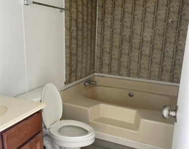 1363 Genoveva Ln - Photo Thumbnail 4