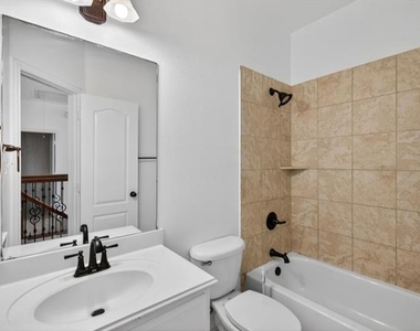 509 Heath Lane - Photo Thumbnail 8