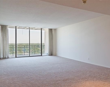 6335 W Northwest Highway - Photo Thumbnail 3