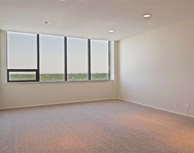 6335 W Northwest Highway - Photo Thumbnail 10