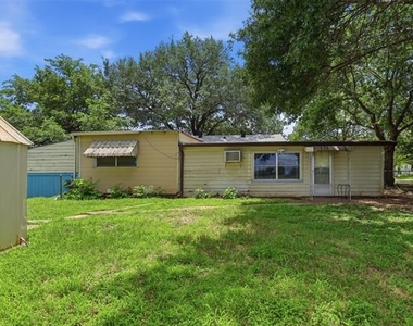902 W Bridge Street - Photo Thumbnail 29