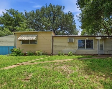 902 W Bridge Street - Photo Thumbnail 32