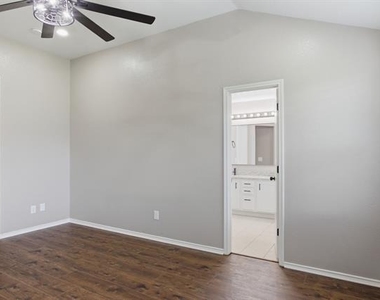 1006 Lake Dallas Drive - Photo Thumbnail 39