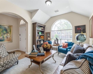 312 Equine Lane - Photo Thumbnail 4