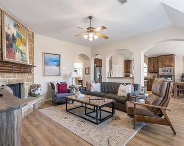 312 Equine Lane - Photo Thumbnail 10