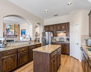 312 Equine Lane - Photo Thumbnail 16