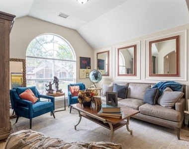 312 Equine Lane - Photo Thumbnail 6