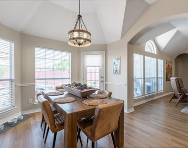 312 Equine Lane - Photo Thumbnail 13