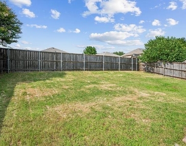 8701 Sagebrush Trail - Photo Thumbnail 13