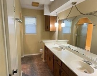 4008 Alava Drive - Photo Thumbnail 17