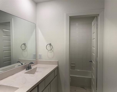 4056 Anglers Way - Photo Thumbnail 24