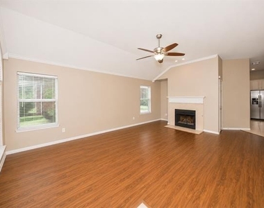 3904 Granby Lane - Photo Thumbnail 4
