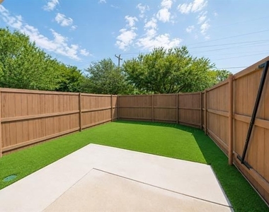 3904 Granby Lane - Photo Thumbnail 23