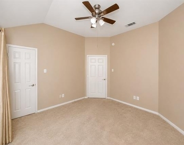 3904 Granby Lane - Photo Thumbnail 17