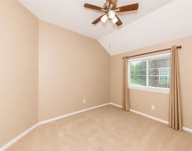 3904 Granby Lane - Photo Thumbnail 18