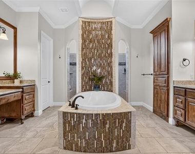 12533 Bella Vita Drive - Photo Thumbnail 17