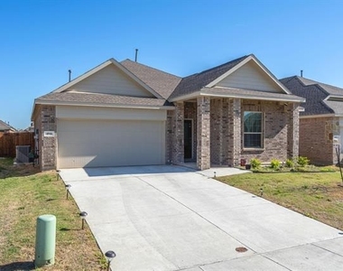 1713 Lake Grove Drive - Photo Thumbnail 1