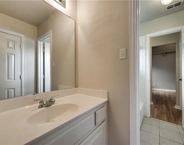 9428 Patagonia Lane - Photo Thumbnail 25