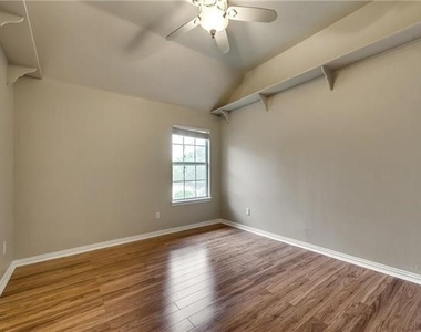 9428 Patagonia Lane - Photo Thumbnail 23
