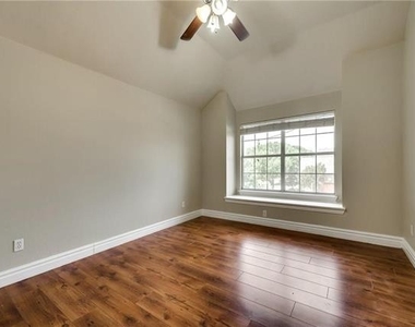 9428 Patagonia Lane - Photo Thumbnail 22