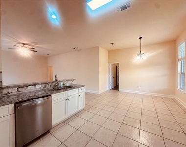 1029 Port Mansfield Drive - Photo Thumbnail 8
