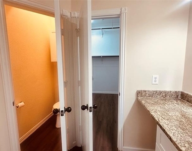 1029 Port Mansfield Drive - Photo Thumbnail 14