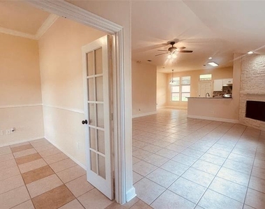 1029 Port Mansfield Drive - Photo Thumbnail 4