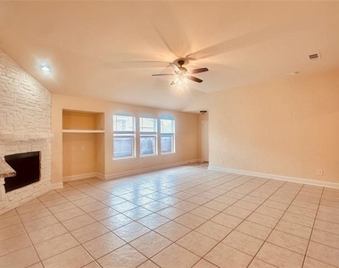1029 Port Mansfield Drive - Photo Thumbnail 6