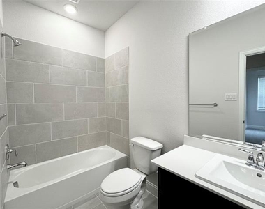 7837 Bayside Drive - Photo Thumbnail 14