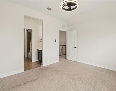 1549 Westborough Drive - Photo Thumbnail 28