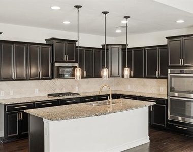 1549 Westborough Drive - Photo Thumbnail 8