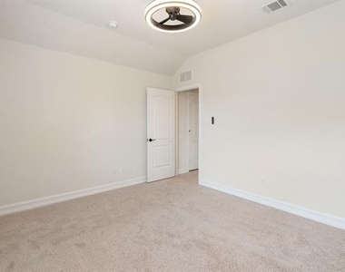 1549 Westborough Drive - Photo Thumbnail 25