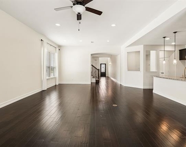 1549 Westborough Drive - Photo Thumbnail 4