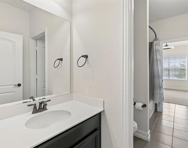 1549 Westborough Drive - Photo Thumbnail 26