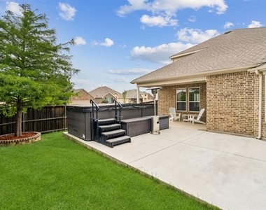 1549 Westborough Drive - Photo Thumbnail 35