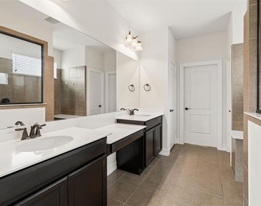 1549 Westborough Drive - Photo Thumbnail 19