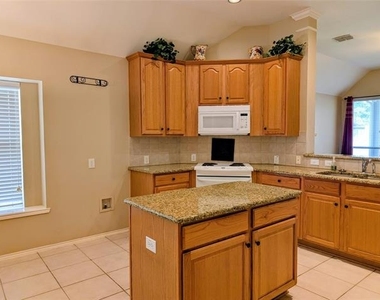 4468 Fountain Ridge Drive - Photo Thumbnail 6