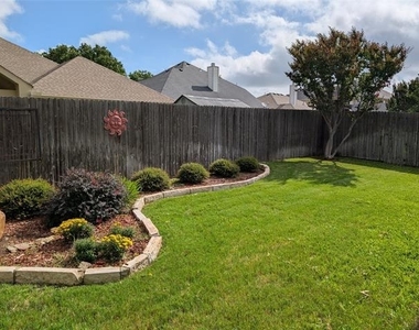 4468 Fountain Ridge Drive - Photo Thumbnail 11