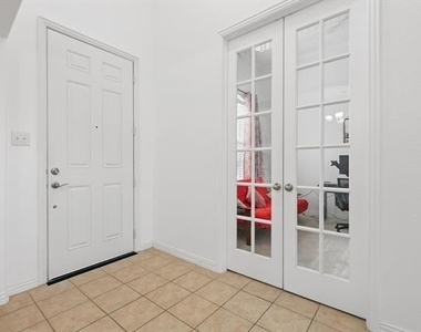1605 Lisburn Drive - Photo Thumbnail 4