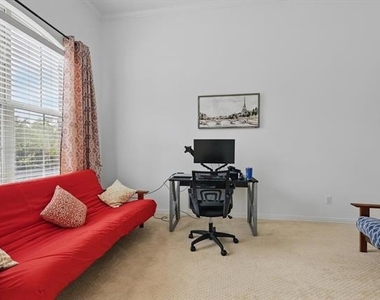 1605 Lisburn Drive - Photo Thumbnail 7