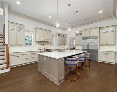 12114 Prestonridge Road - Photo Thumbnail 18