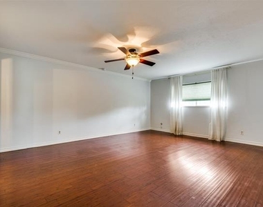 4931 S Colony Boulevard - Photo Thumbnail 12