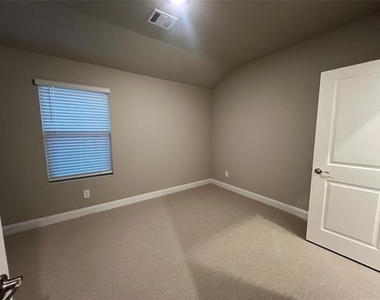 5908 Brittner Drive - Photo Thumbnail 21