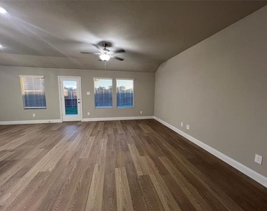 5908 Brittner Drive - Photo Thumbnail 10